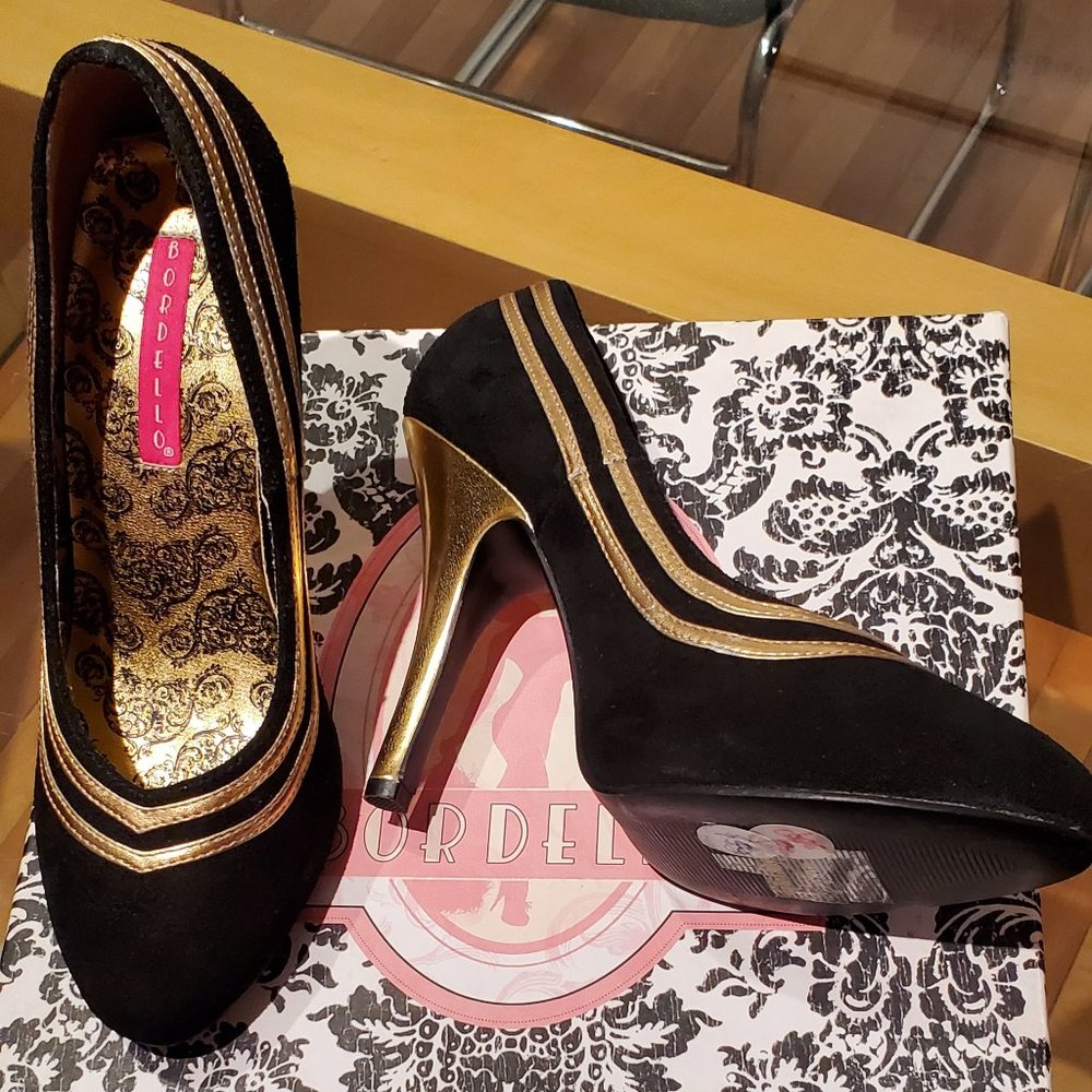 Black suede office stiletto